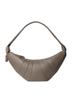 Croissant large smooth leather bag