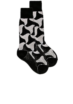 Bottega Veneta Wavy Triangle Cashmere Socks in Black & White - Black. Size L (also in S, M).