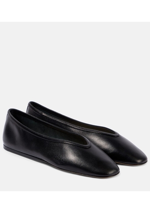 Le Monde Beryl Luna leather ballet flats