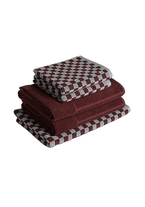 BAINA Essential Set in Cement & Rhus - Burgundy. Size all.