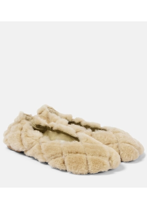 Burberry Baby quilted shearling ballet flats