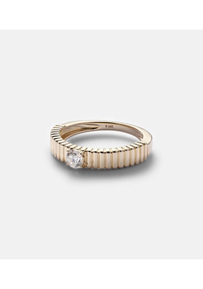 Stone and Strand Cher 14kt gold ring with diamonds