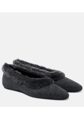 Toteme Shearling-lined ballet flats