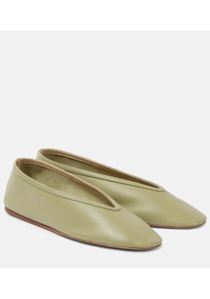 Le Monde Beryl Luna leather ballet flats