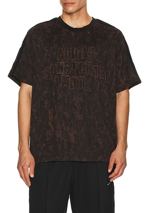 Adidas by Song for the Mute Adi006 Tee in Black - Black. Size L (also in S, M, XL/1X).