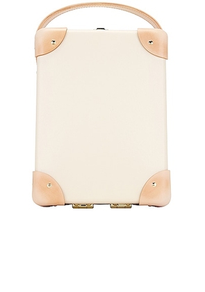 Globe-Trotter Safari 3 Slot Watch Case 16x22.5x9cm in Ivory & Natural - Cream. Size all.