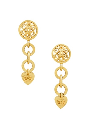 chanel Chanel 1995 CC Heart Clip-On Earrings in Gold - Metallic Gold. Size all.