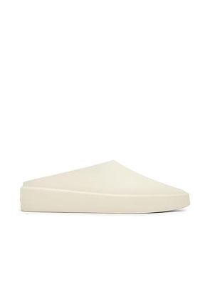 Fear of God The California in Greige - Ivory. Size 36 (also in ).