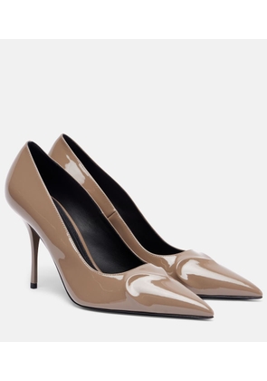 Alaia Le Cour 3D 90 patent leather pumps