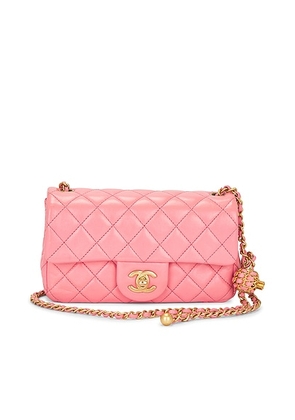 chanel Chanel Lambskin Mini Pearl Crush Flap Bag in Pink - Pink. Size all.