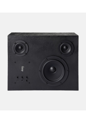 Transparent Steel speaker