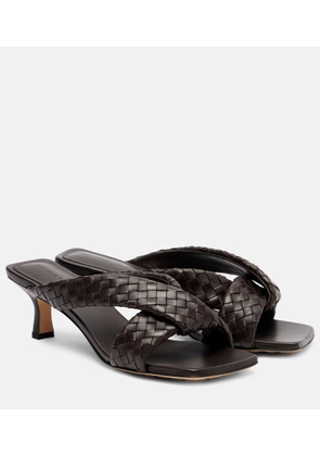 Bottega Veneta Riva 50 Intrecciato leather mules