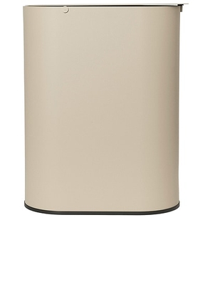 Ferm Living Enkel Bin in Cashmere - Cream. Size all.