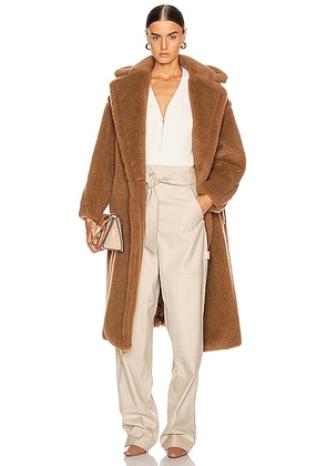 Max Mara Teddy Coat in Camel - Brown,Neutral. Size L (also in M).