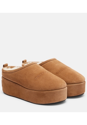 Balenciaga Alaska suede platform mules