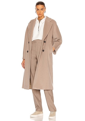 Max Mara Madame Coat in Cacha - Beige. Size 8 (also in ).