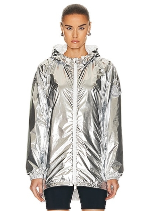 Moncler Jubba Jacket in Silver - Metallic Silver. Size 0/XS (also in ).