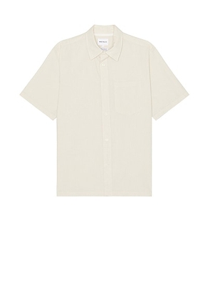 Norse Projects Ivan Relaxed Cotton Linen Shirt in Ecru - Cream. Size S (also in ).