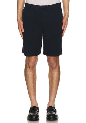 Norse Projects Ezra Relaxed Organic Stretch Twill Shorts in Dark Navy - Navy. Size XL/1X (also in L).