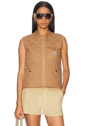 Moncler Vigny Vest in Camel - Tan. Size 0/XS (also in 2/M, 3/L).