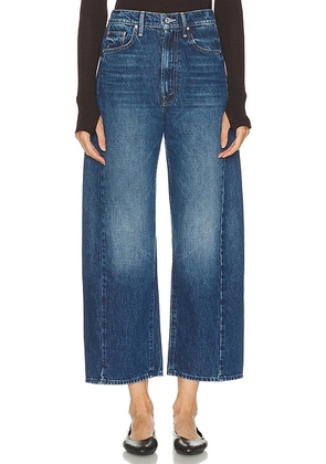 MOTHER The Half Pipe Ankle Jeans in Did You Bring Me Anything? - Blue. Size 30 (also in 34).
