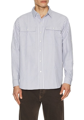 Metalwood Studio Seersucker Fishing Shirt in Sky - Blue. Size L (also in S, M, XL/1X).
