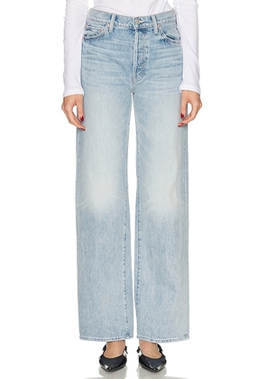 MOTHER The Dodger Button Hover Cuff Jeans in I Could Care Less - Blue. Size 23 (also in 24, 25, 26, 27, 28, 29, 30, 31, 32, 33, 34).