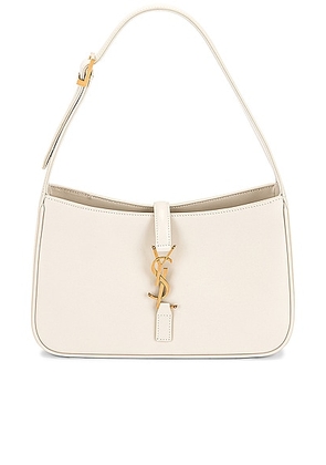 Saint Laurent Le 5 A 7 Hobo Bag in Crema Soft - Cream. Size all.