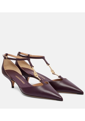 Ferragamo Traci 40 leather pumps