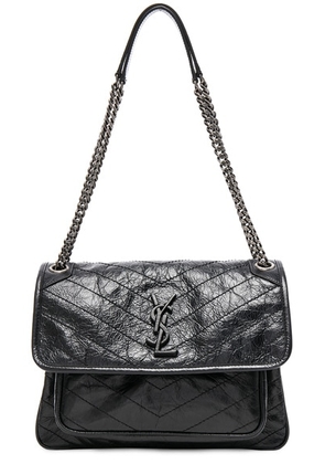 Saint Laurent Medium Niki Monogramme Chain Bag in Black - Black. Size all.