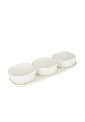 Tina Frey Designs Trio of Bowls on Dish Set in White - White. Size all.