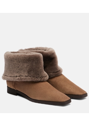 Toteme Shearling-lined suede ankle boots