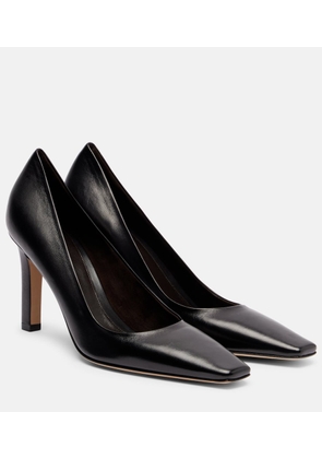 The Row Carla leather pumps