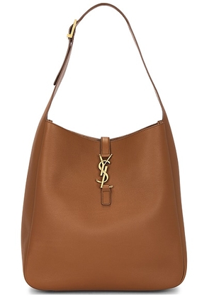 Saint Laurent Large Le 5 A 7 Supple Hobo Bag in Fox - Brown. Size all.