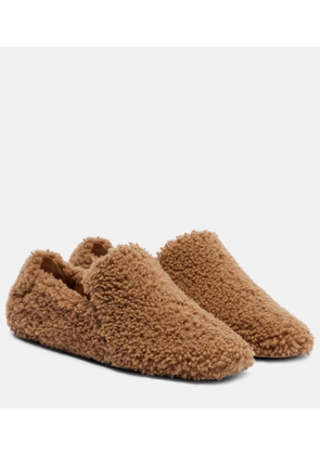 Le Monde Beryl Orlando shearling slip-on shoes