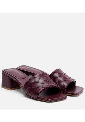 Bottega Veneta Parco 45 Intrecciato leather mules