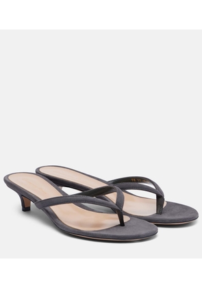 Gianvito Rossi Calypso 35 suede thong sandals