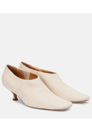 Calvin Klein Collection Anna leather pumps