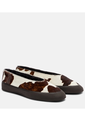 Le Monde Beryl Apres Ski printed calf hair ballet flats