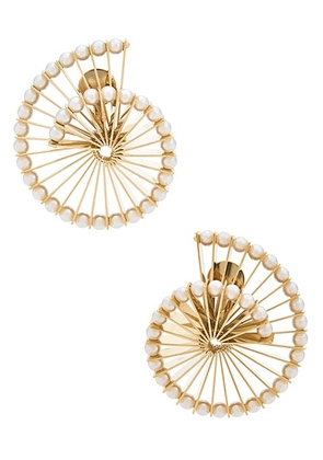 RABANNE Spiral Earrings in Gold & Pearl - Metallic Gold. Size all.