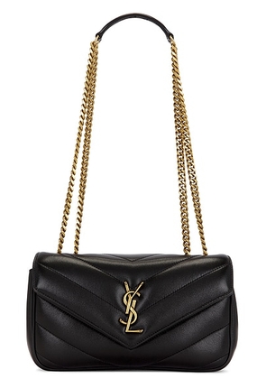 Saint Laurent Small Loulou Chain Bag in Nero - Black. Size all.