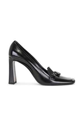 Saint Laurent Costume Pump in Nero - Black. Size 36 (also in 36.5, 37.5, 38, 38.5, 39, 39.5, 40.5, 42).