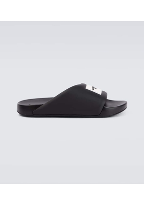 Givenchy Logo slides