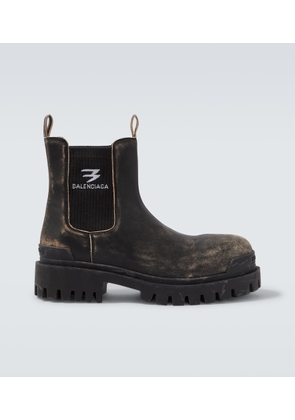 Balenciaga Strike distressed leather Chelsea boots