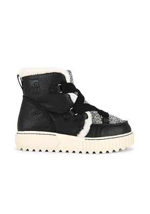 Sorel Ona Ave Alpine Boot in Black & Chalk - Black. Size 10 (also in ).