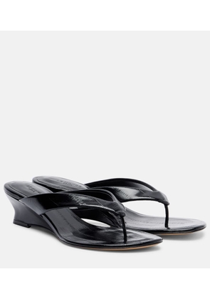 Le Monde Beryl Micro Wedge leather thong sandals