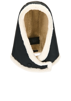 Yves Salomon Merino Hood in Noir & Ivorie - Black. Size all.