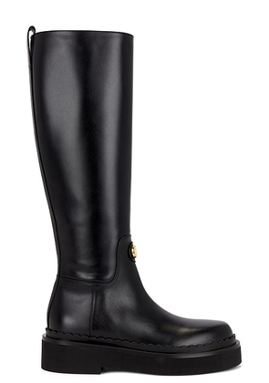 Valentino Garavani V Logo Signature Boot in Nero - Black. Size 36 (also in 36.5, 37, 37.5, 38, 38.5, 39, 40, 41).