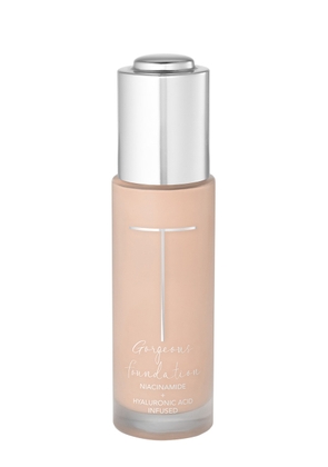 Trish Mcevoy Gorgeous Foundation - 2