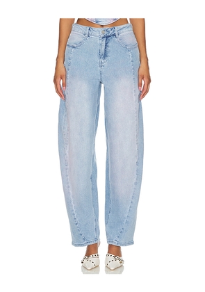 AFRM Archer Jeans in Denim-Light. Size 25. Also in 26, 27.